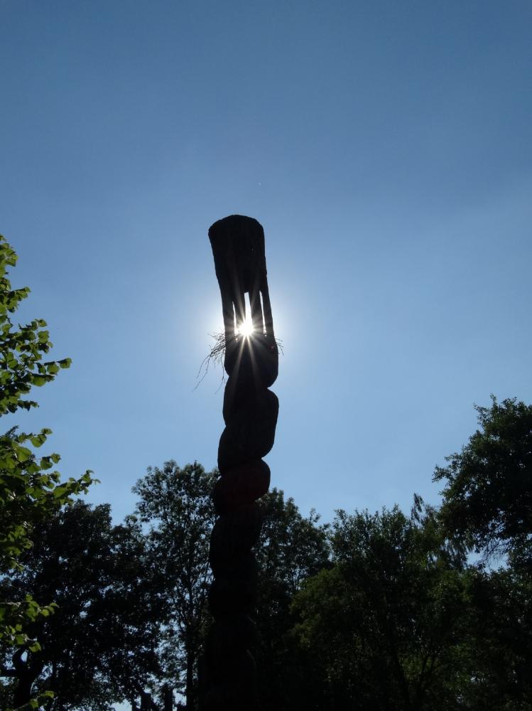 slunečná socha